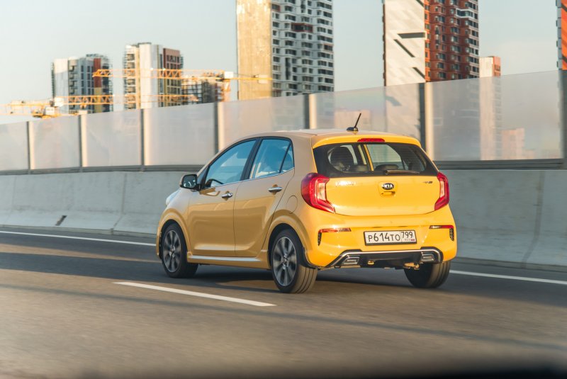 Beg Singal Red Kia Picanto