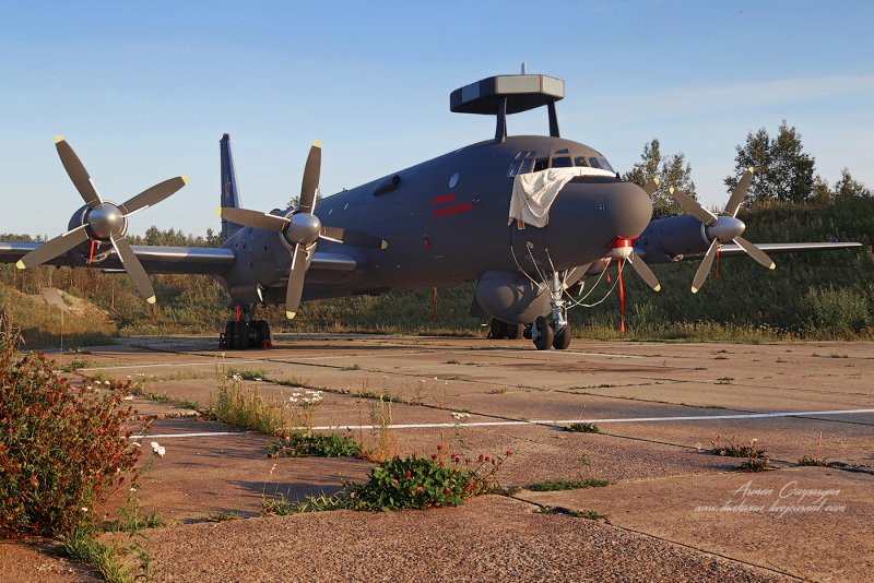 Ил-38 самолёт