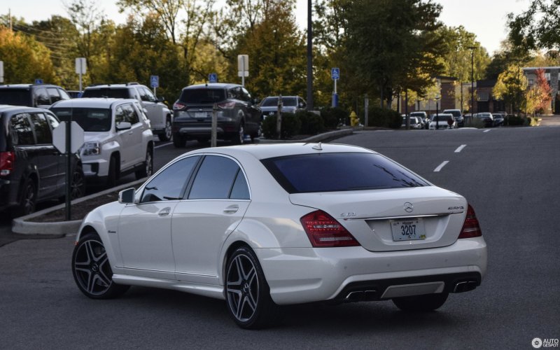 Мерседес 221 63 AMG