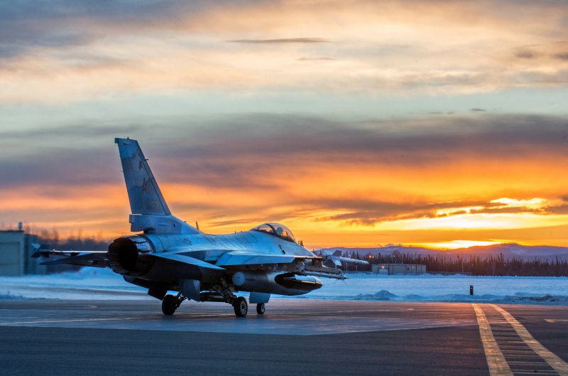 F-16 Fighting Falcon