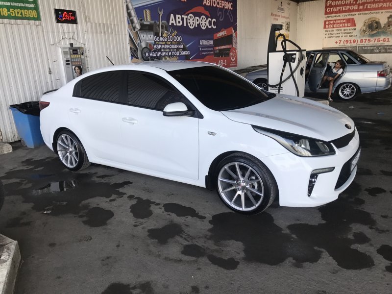 Kia Rio 4 Tuning белый