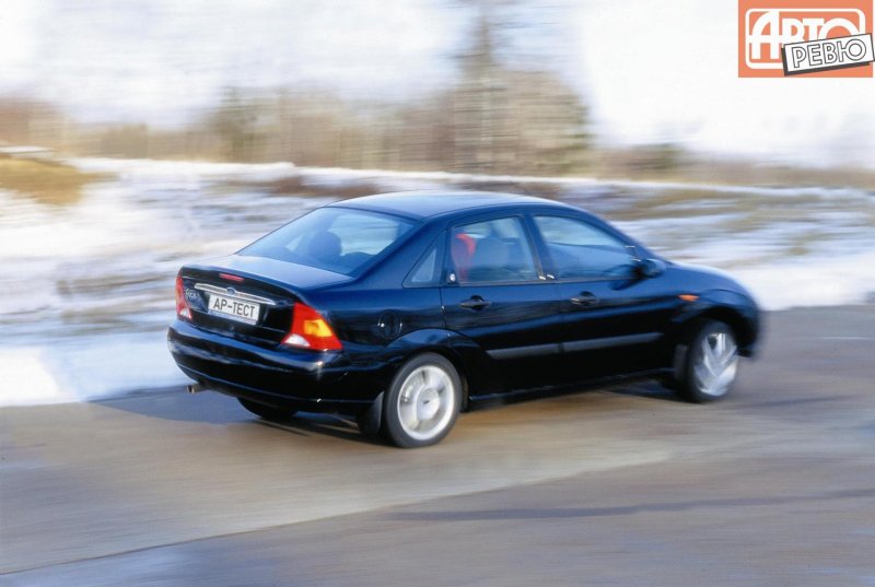 Ford Focus 1998 седан