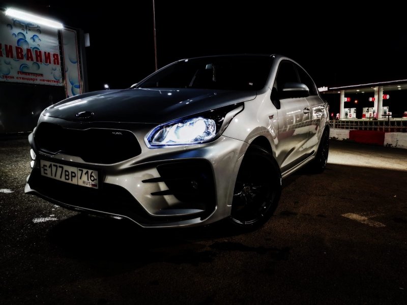 Kia Rio XLINE зеленый