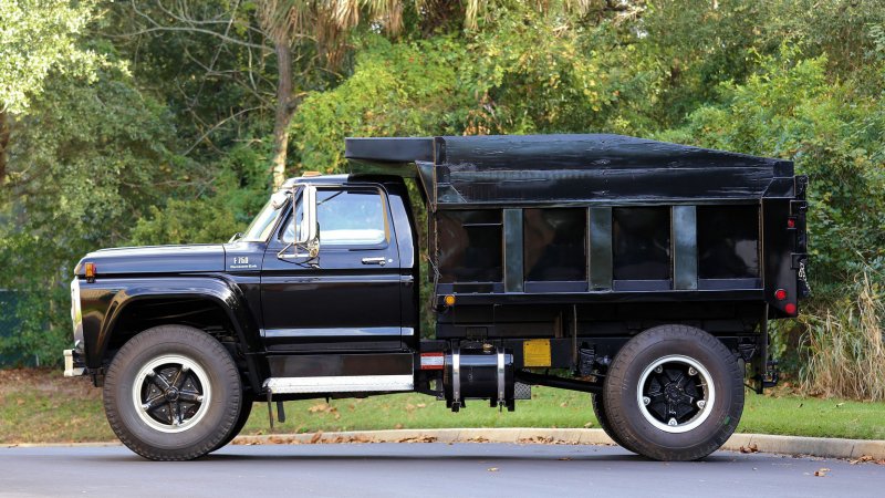Ford f750 1977