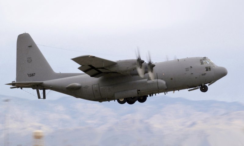 EC-130 Commando solo