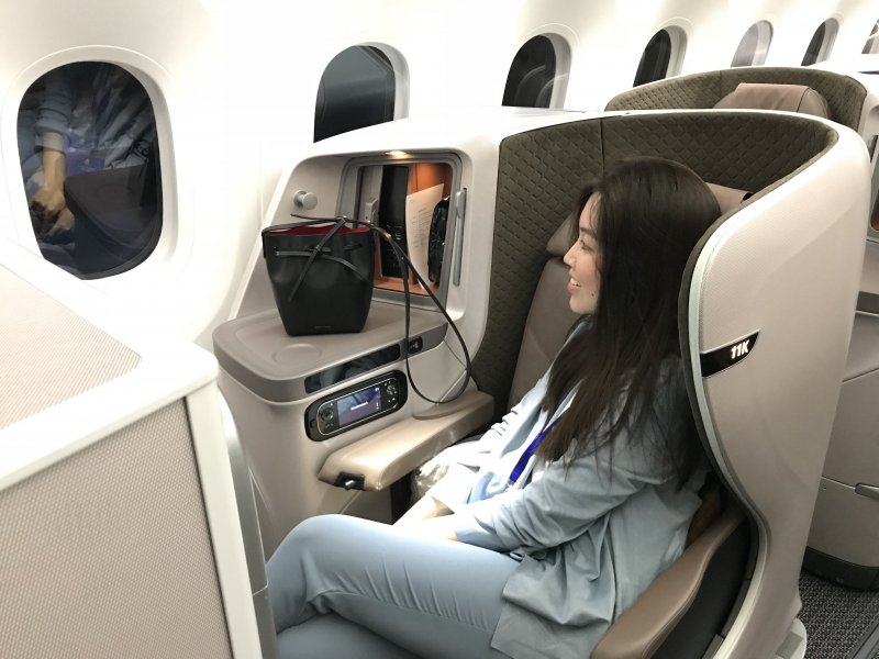 Singapore 787-10 Business