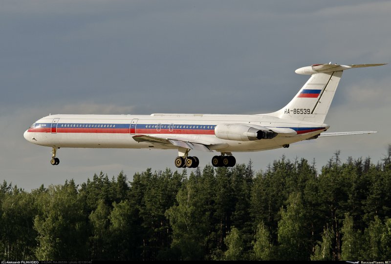 Обтекатель центроплана ту-204