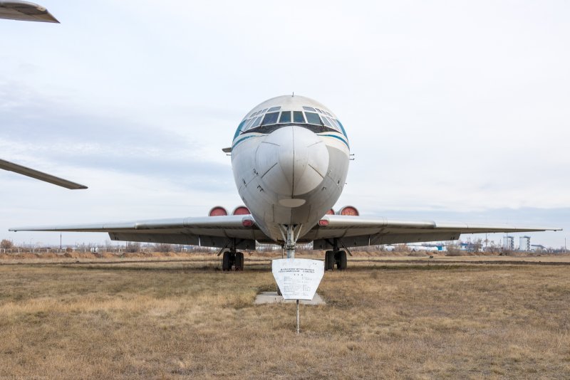 Ил-86 передняя стойка шасси