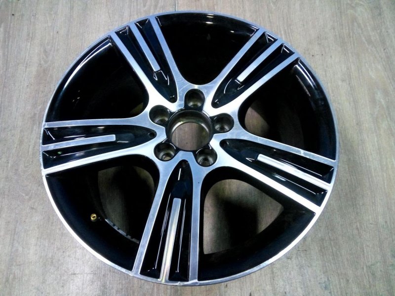 Диск колеса Мерседес r18 AMG
