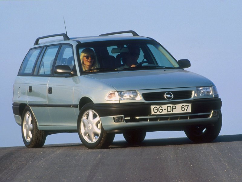 Opel Astra f 1998 универсал 1.6