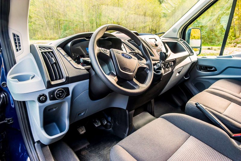 Ford Transit 2001 салон