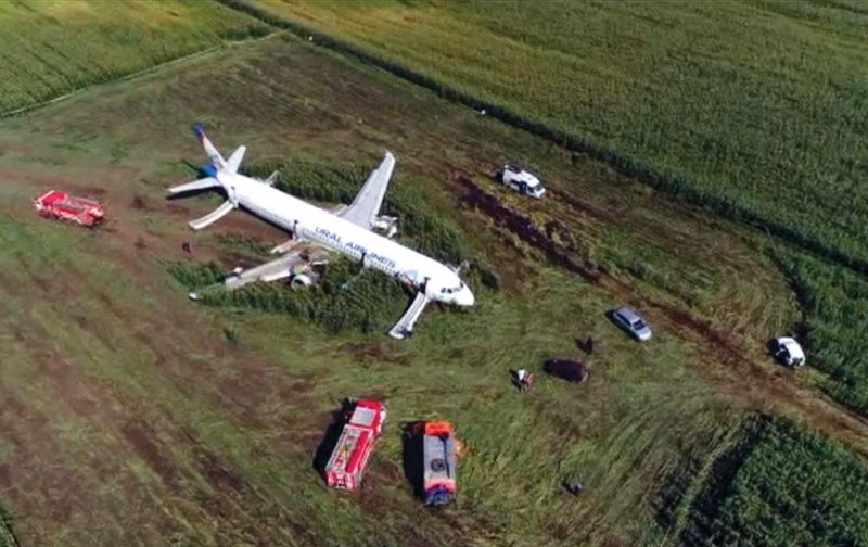 Разгерметизация самолета Боинг 737 пилот