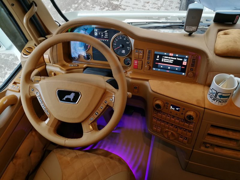 Scania r730 v8 салон