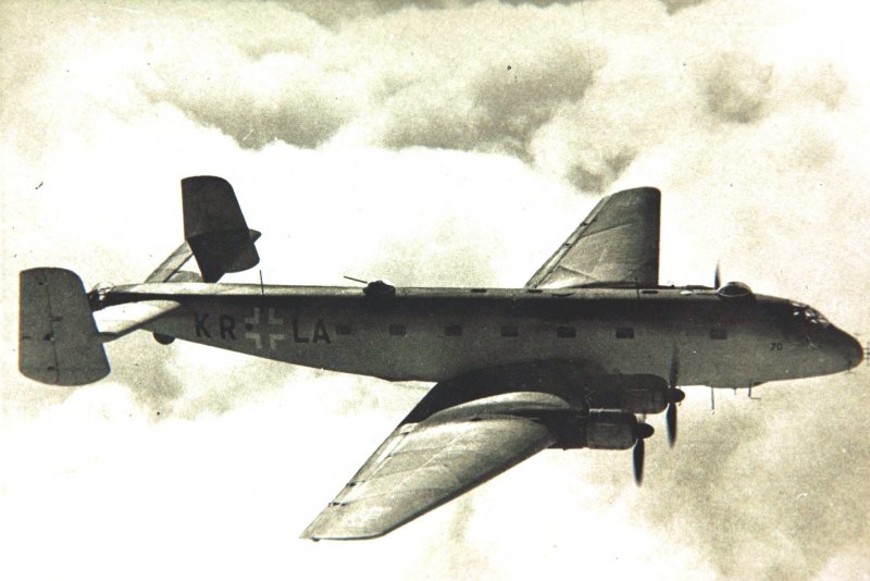 Ю-290 самолет
