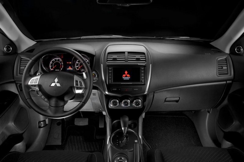 Mitsubishi Outlander Sport 2013 Interior