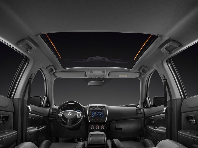 Mitsubishi ASX 2012 салон