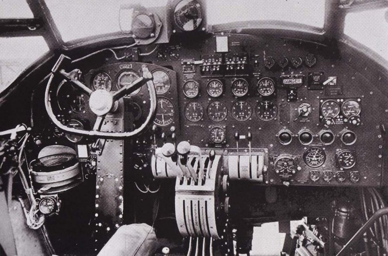 Avro Lancaster кабина