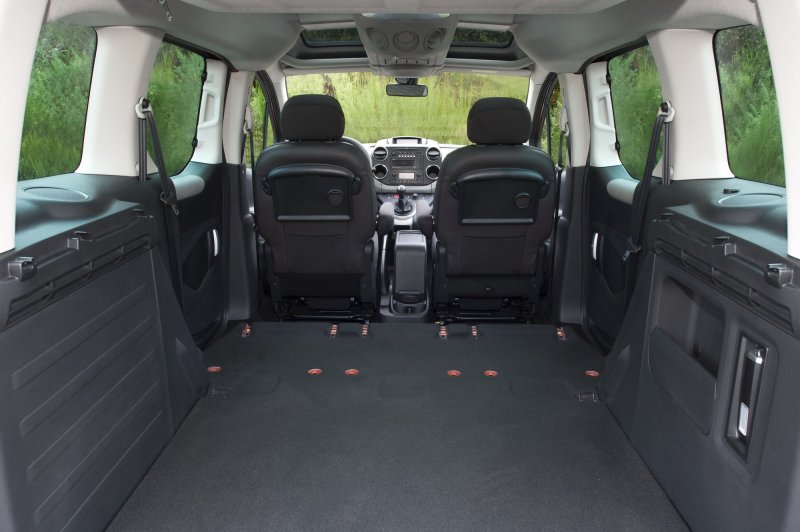 Peugeot partner 2 Tepee салон