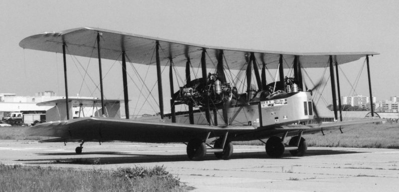 Vickers Vimy IV