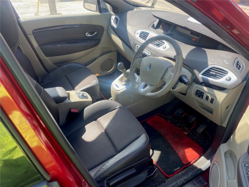 Renault Grand Scenic салон