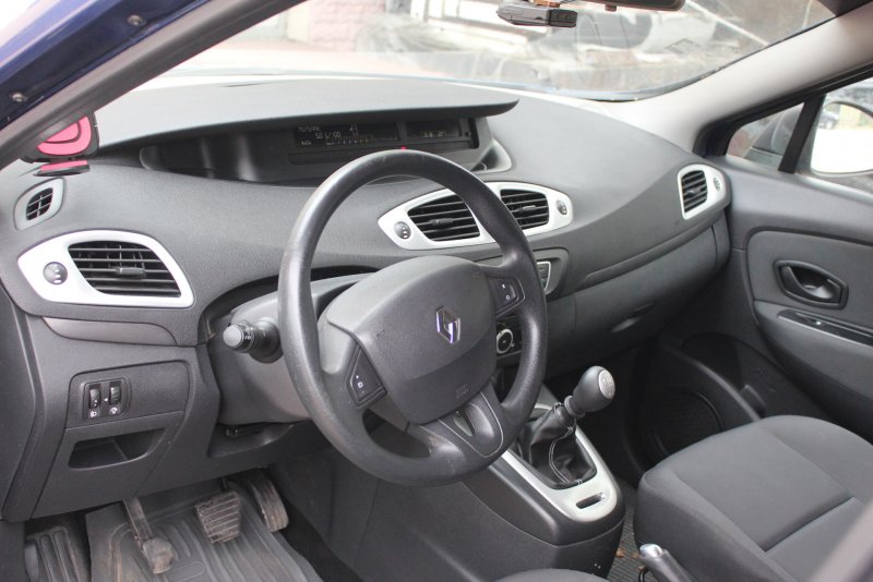 Renault Scenic 2013 салон