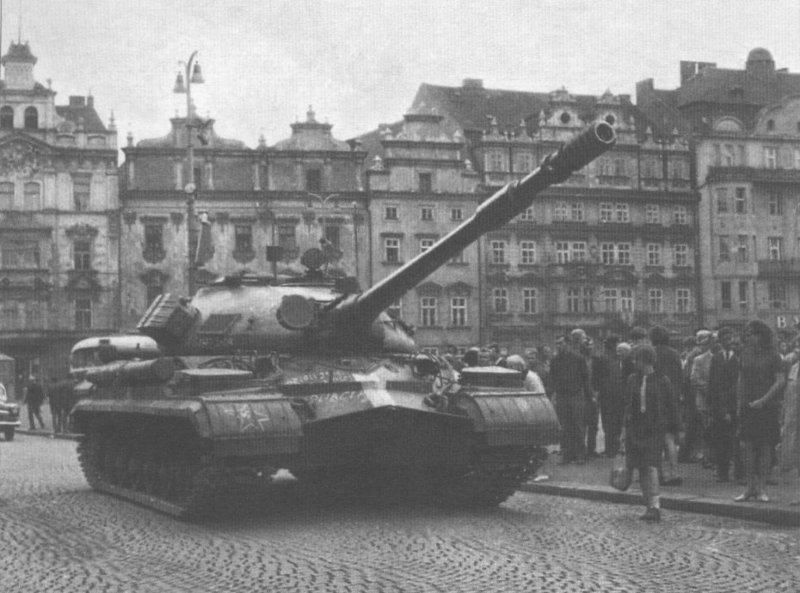 Прага 1968 танк
