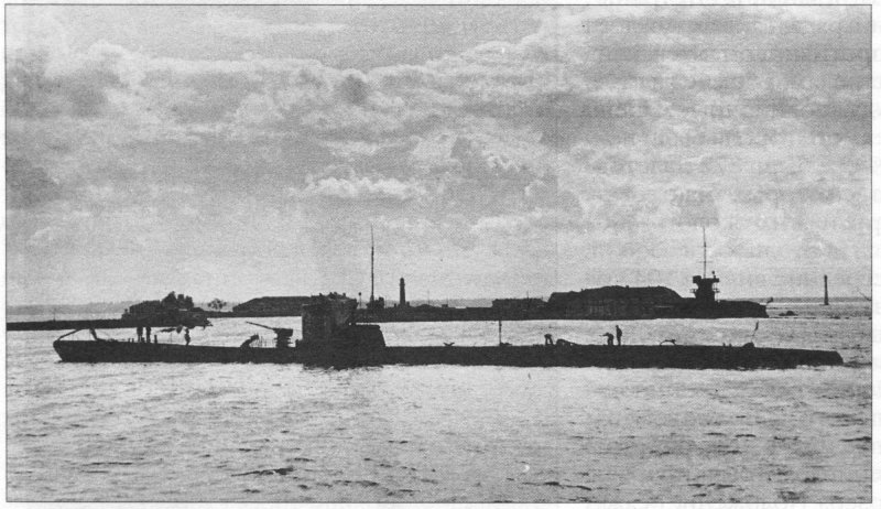 Подводная лодка в 1942 году