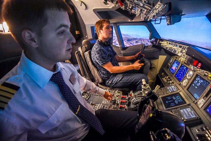 Авиатренажер Боинг 737 снаружи