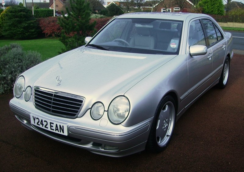 Mercedes-Benz e-class e430 w210