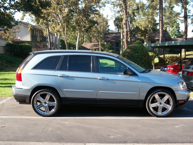 Chrysler Pacifica 2003