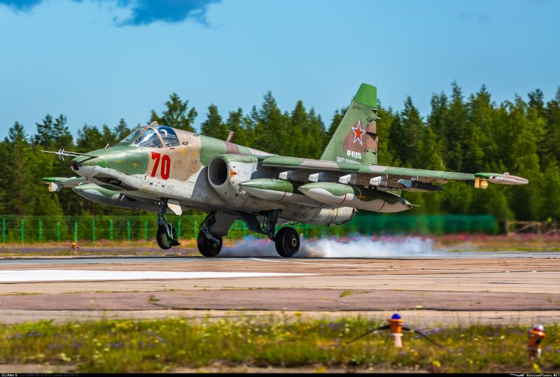 Истребитель Су 25