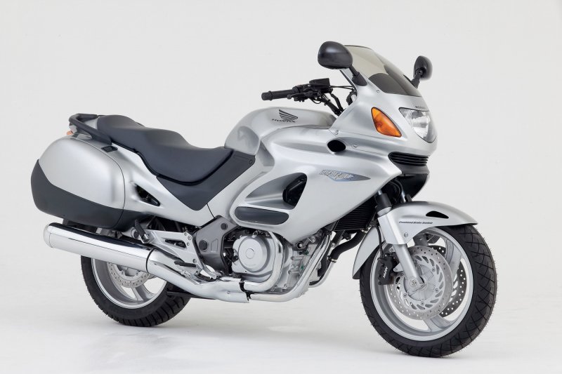 Хонда Девиль NT 650v