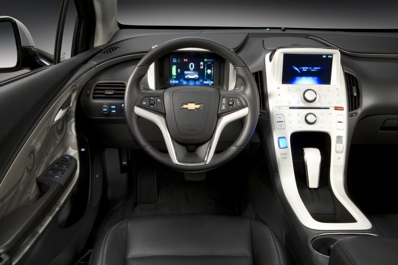 Chevrolet Volt 2010 салон