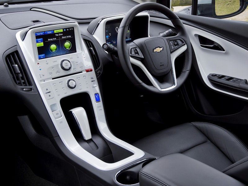 Chevrolet Volt 2011 салон