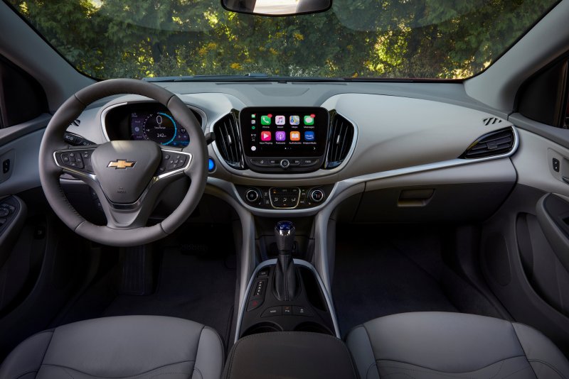 Chevrolet Volt салон 2019