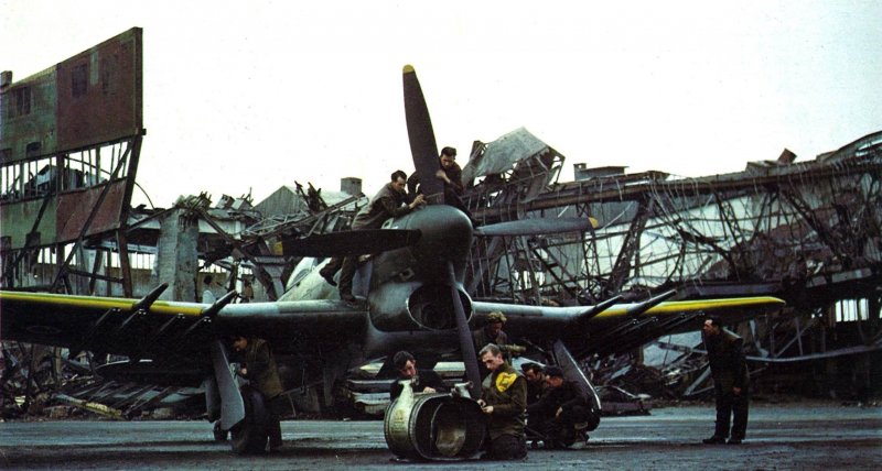 Typhoon MK IB ww2 warplanes
