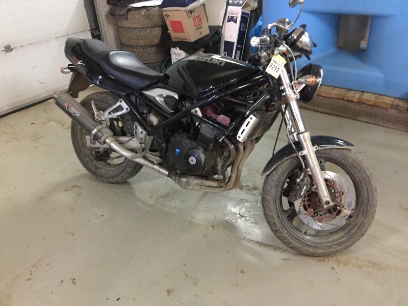Suzuki Bandit 400