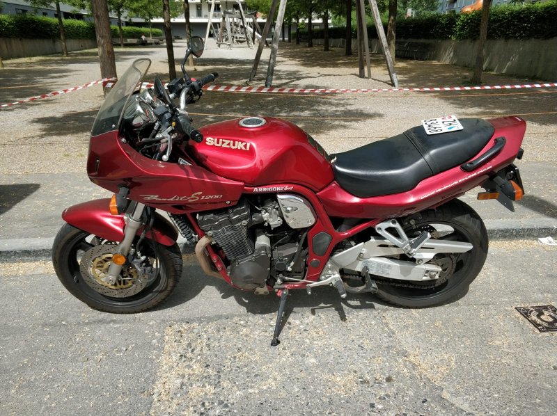 Suzuki Bandit 400 Moto