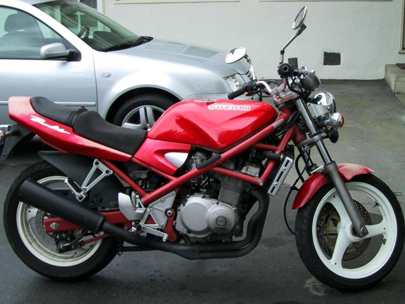 Suzuki Bandit 400-1