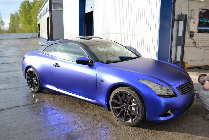Infiniti g37 Blue