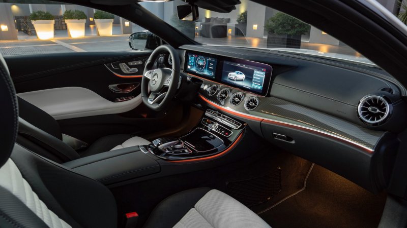 Mercedes e Coupe 2018 салон