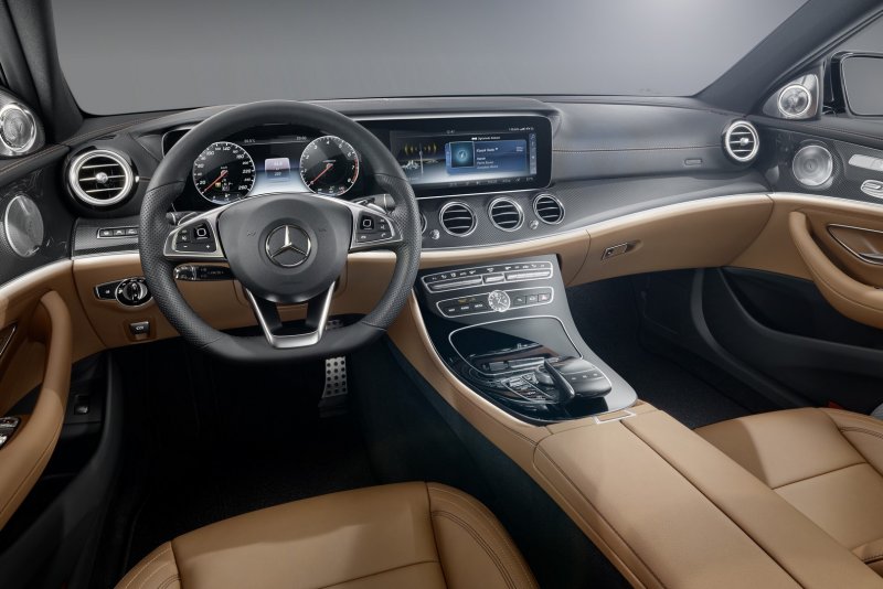 Мерседес Бенц e class 2016