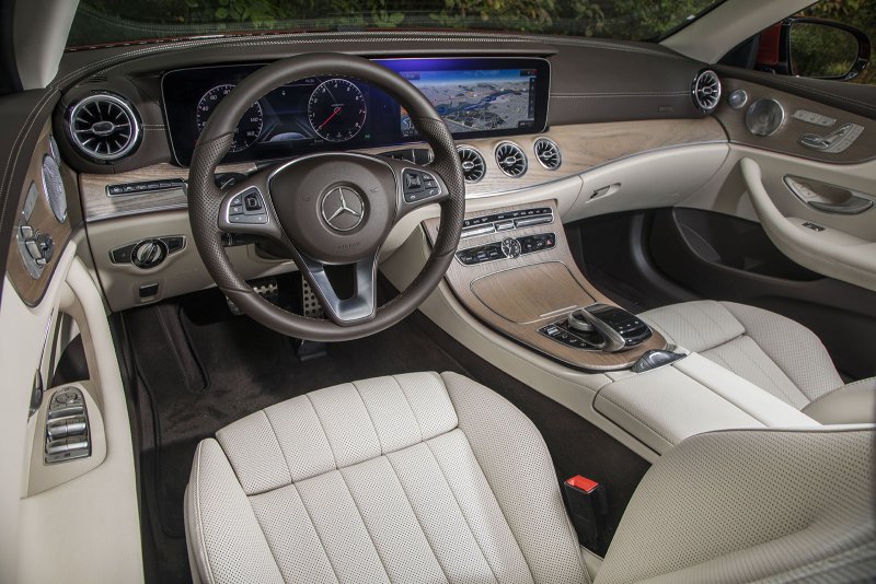 Mercedes e200 Interior