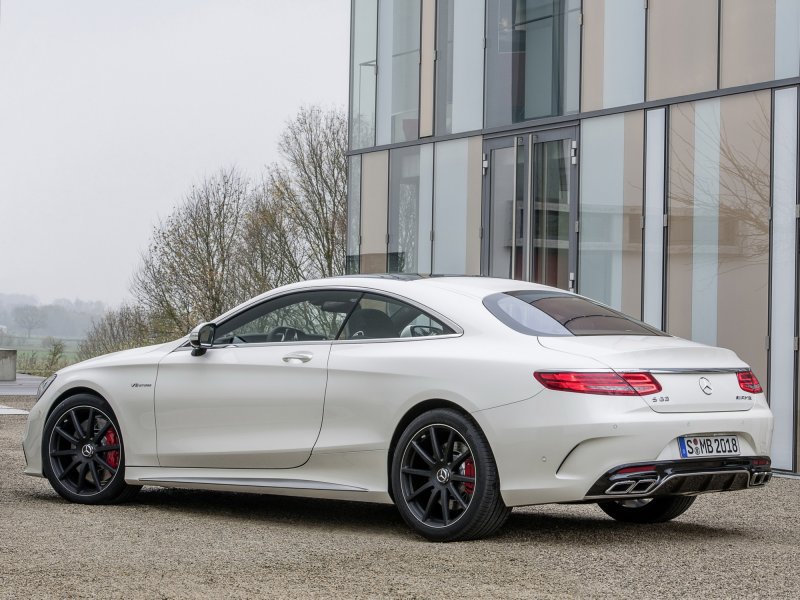Мерседес-Бенц s63 AMG Coupe