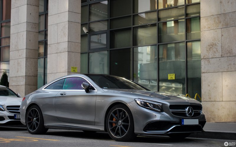 Mercedes Benz s63 Coupe