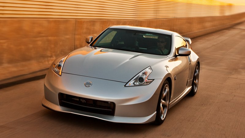 Nissan z7