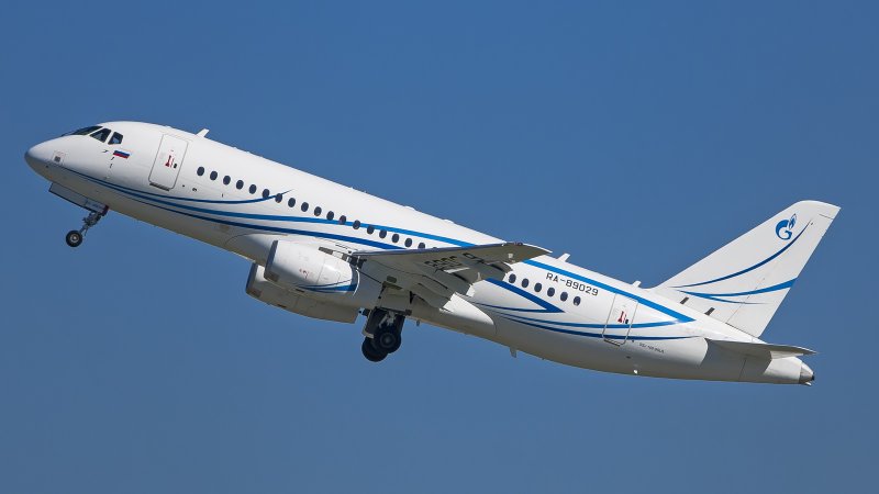 Самолет su95 Азимут
