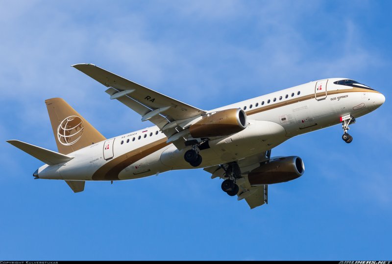 Sukhoi Superjet RRJ-95