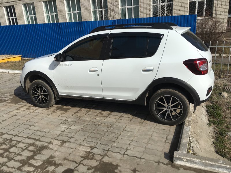 Литые диски на Renault Sandero Stepway 2