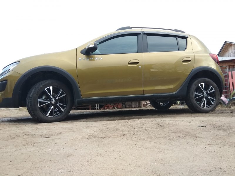 Литые диски на Renault Sandero Stepway 2